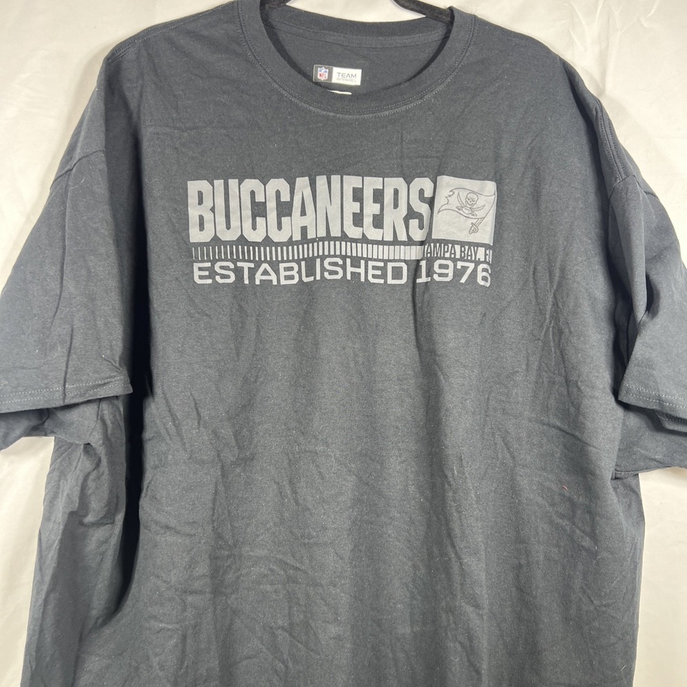 NFL Team Apparel Buccaneers Established 1976 T-Shirt Size 3XL